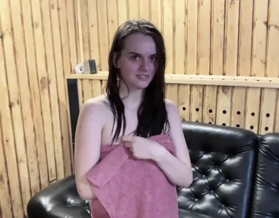 Московский парень снял сауну с милой россиянкой