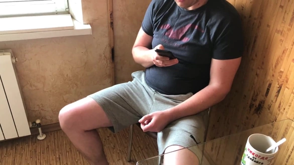 Долгое отсутствие мужчины заставило сестру смотреть на сводного брата по-другому
