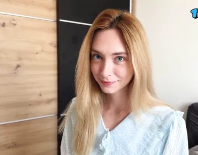 Помог молодой студентке, а потом трахнул за деньги